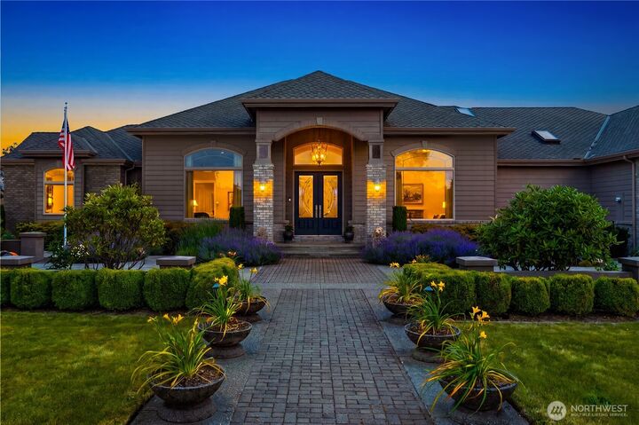 Property Photo: 11236 Airpark Lane SE WA 98597