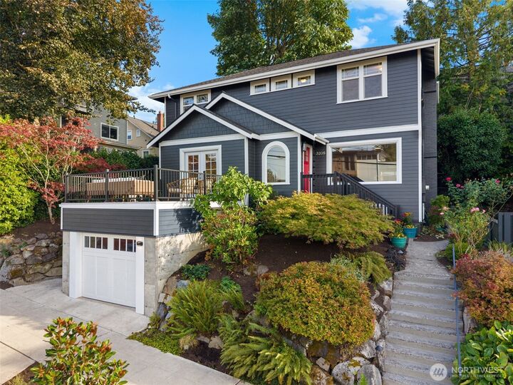 Property Photo: 3205 E Pine Street WA 98122