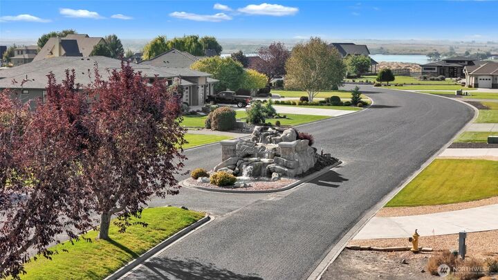 Property Photo:  7524  Dune Lake Road SE  WA 98837 