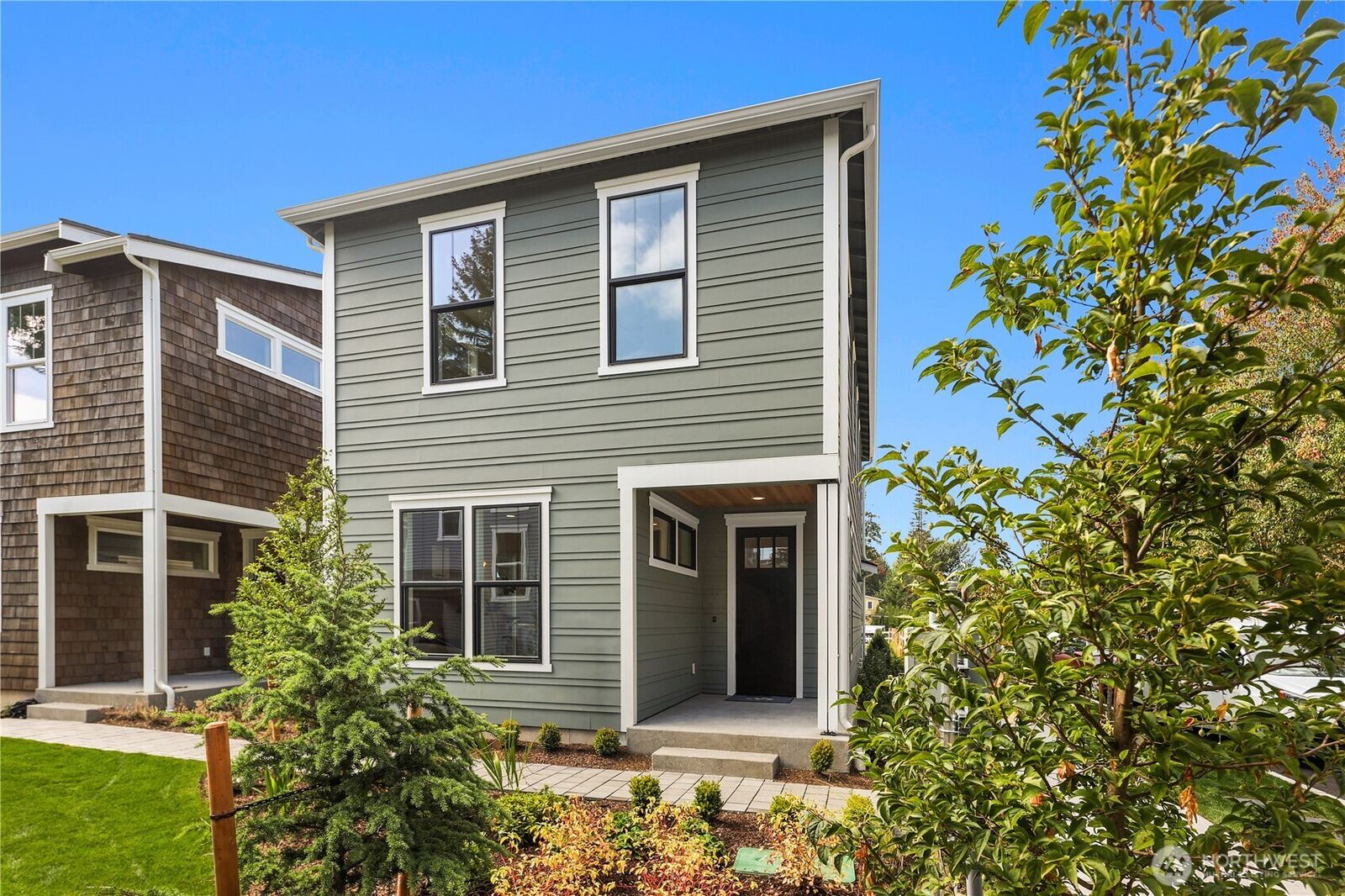 Property Photo:  12507 NE 94th Street  WA 98033 