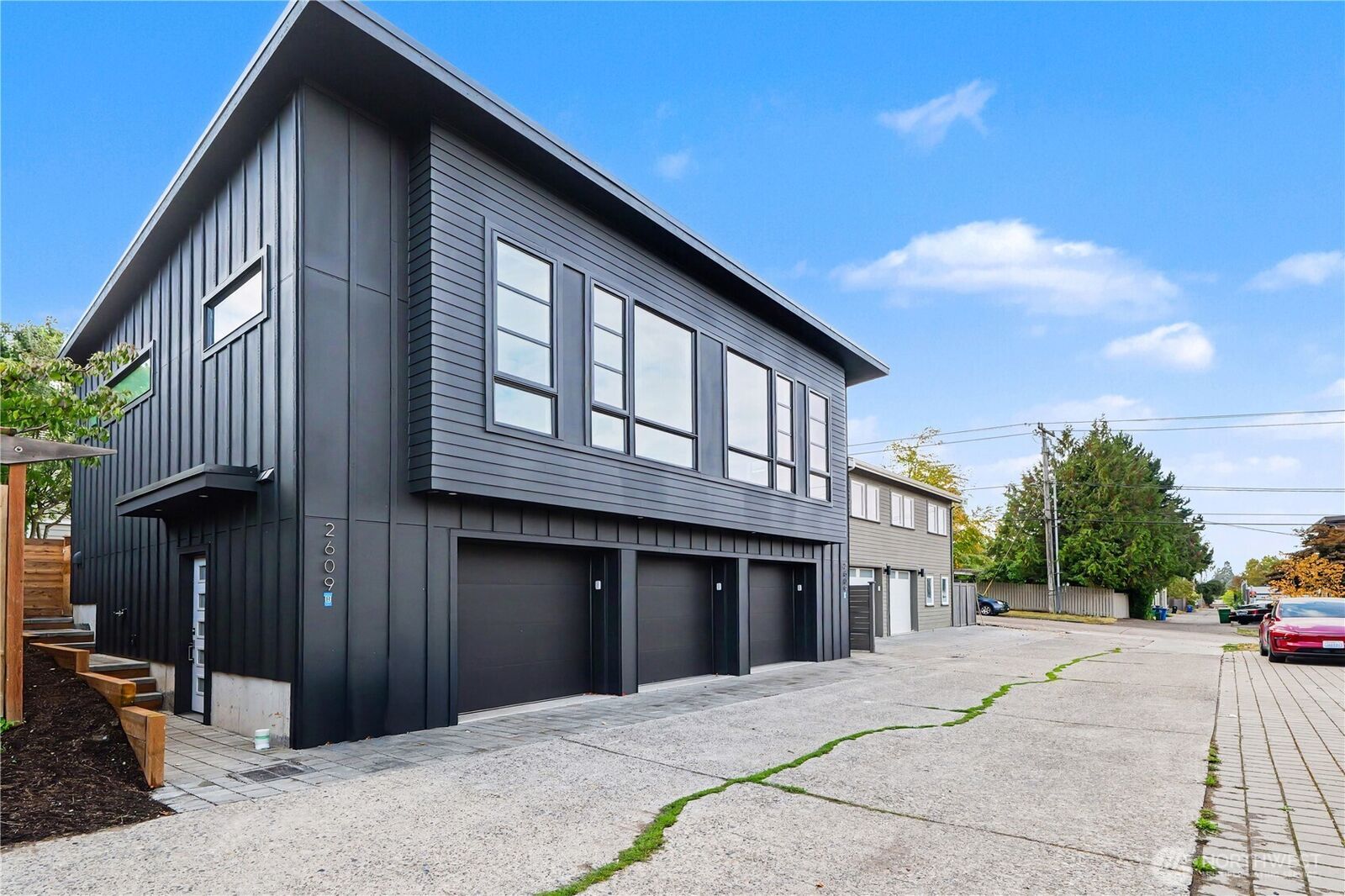 Property Photo: 2609 31st Avenue W B WA 98199
