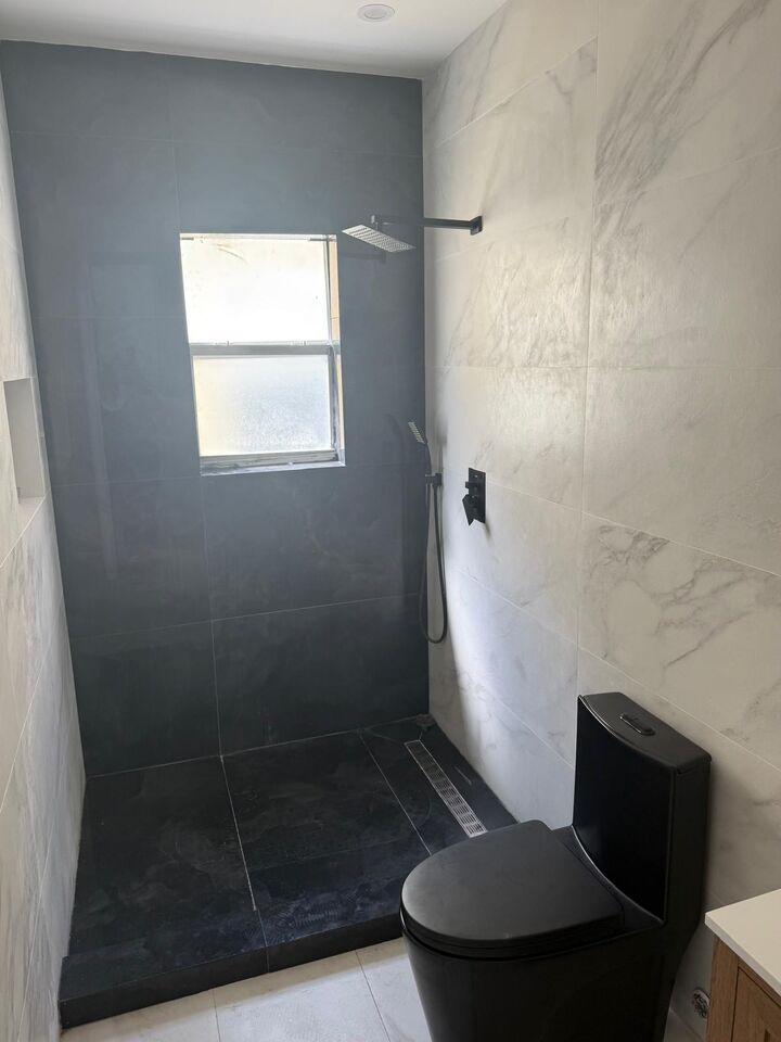 Property Photo:  1358 Pennsylvania Avenue 307  FL 33139 