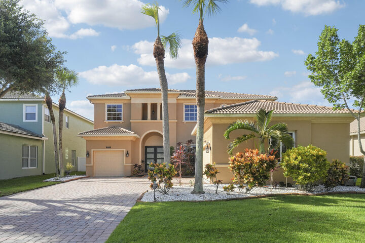 Property Photo: 8608 Palisades Lake Drive FL 33411