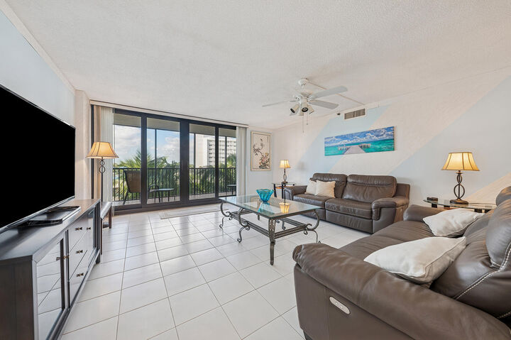 Property Photo:  3400 S Ocean Boulevard 4H  FL 33487 