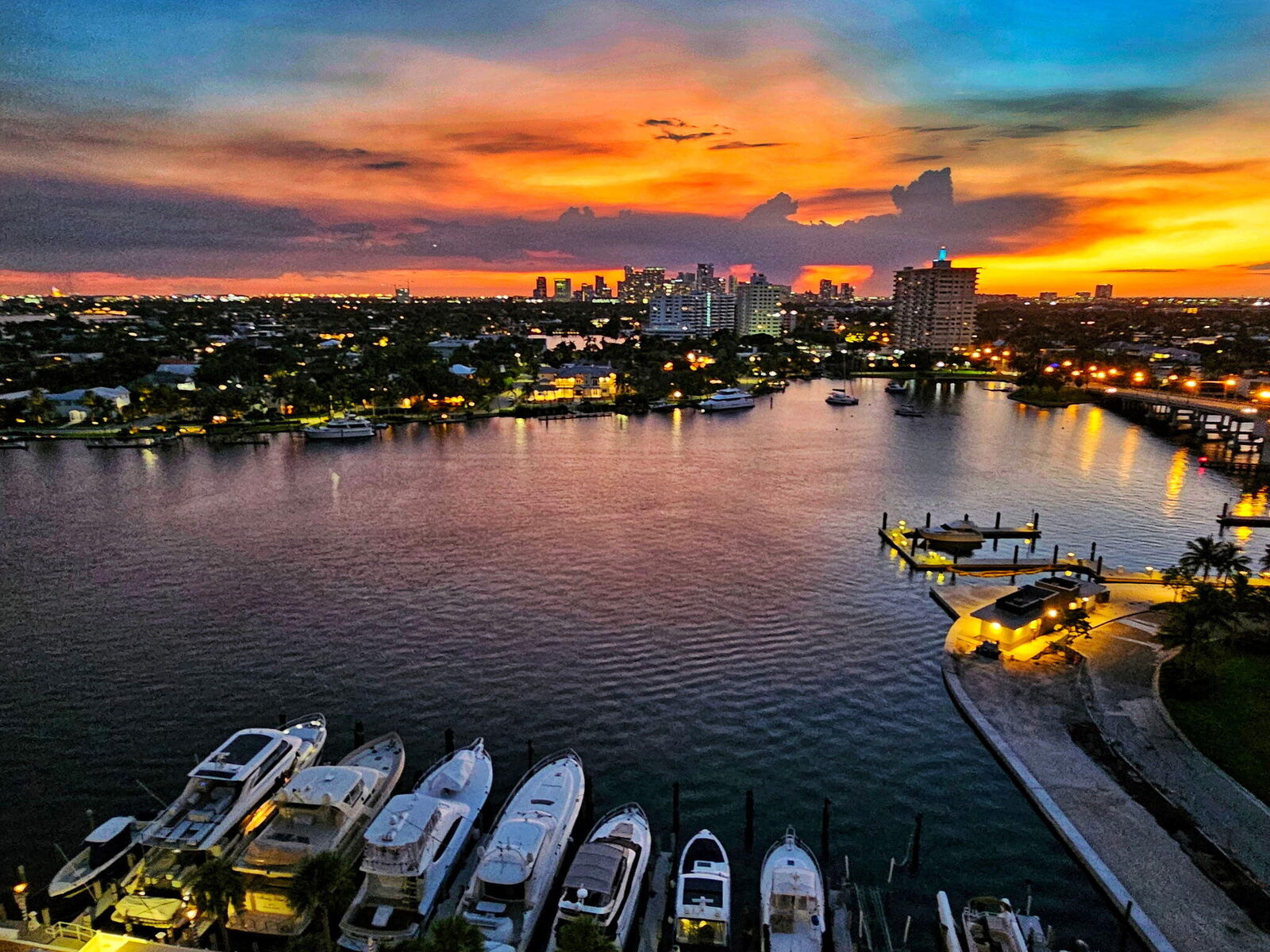 Property Photo: 1 Las Olas Circle 1507 FL 33316