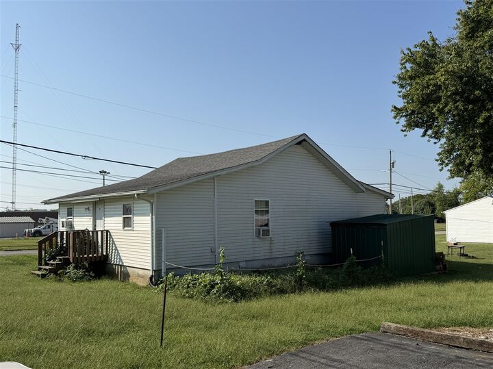 Property Photo: 1002 Lewis Avenue KY 42101