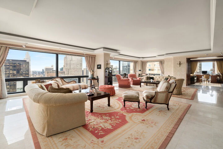 Property Photo:  721 5th Avenue 57ab  NY 10022 