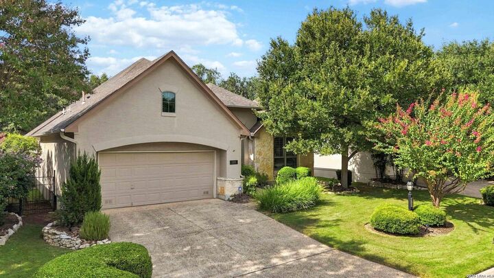 Property Photo: 199 Roseheart TX 78259