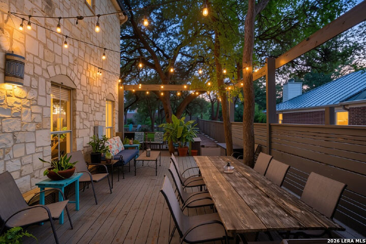 Property Photo: 6827 Lendell St TX 78249