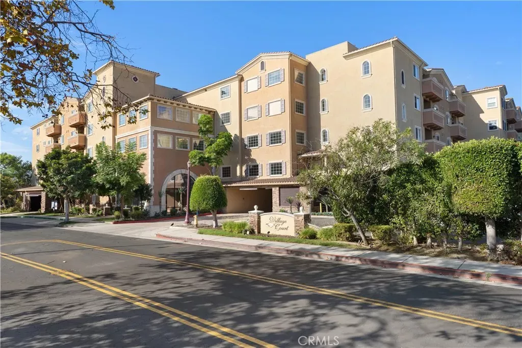 Property Photo: 21345 Hawthorne Boulevard 204 CA 90503