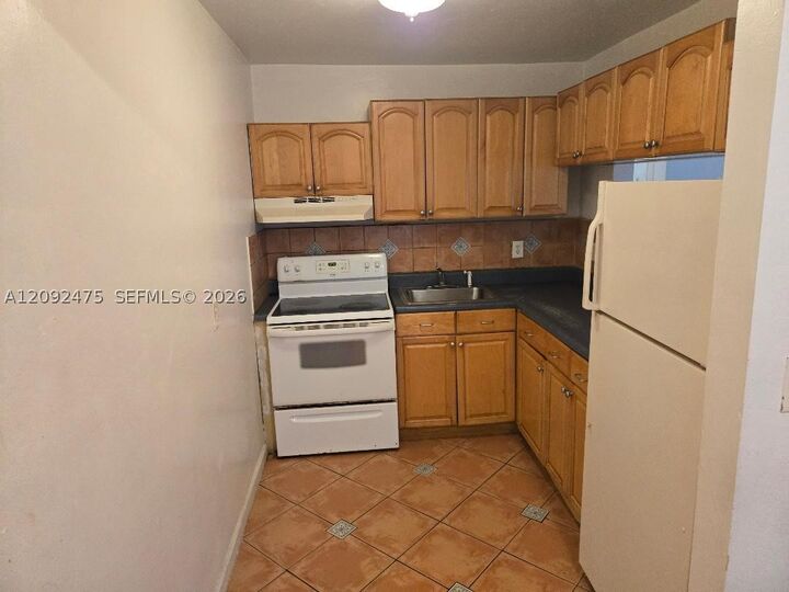 Property Photo:  2838 Madison St 12  FL 33020 