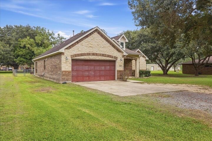 Property Photo:  15369 Jackie Road  TX 77622 