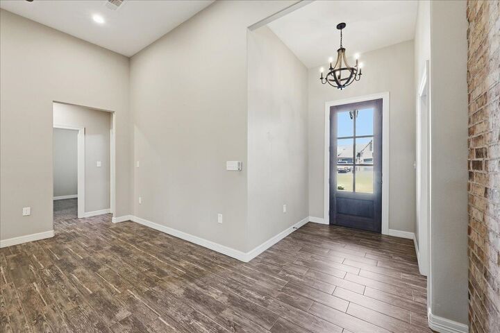 Property Photo: 1245 Miss Kyndall TX 77657