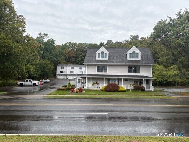 Property Photo:  2508 Whitney Avenue 1  CT 06518 