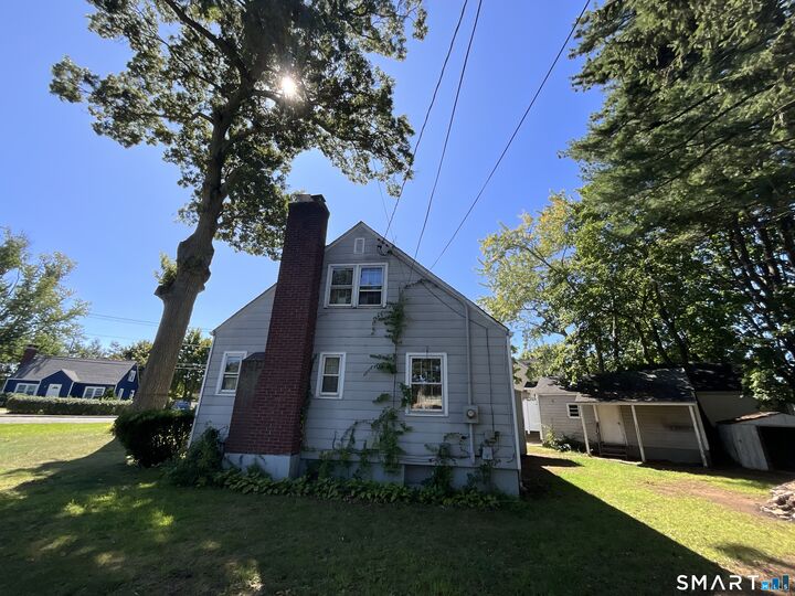 Property Photo:  198 Broad Street  CT 06042 