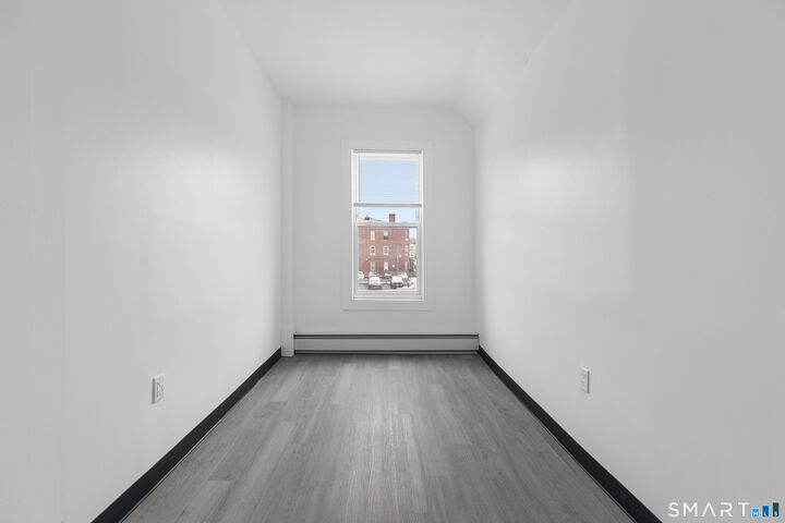 Property Photo: 654 Park Street CT 06106