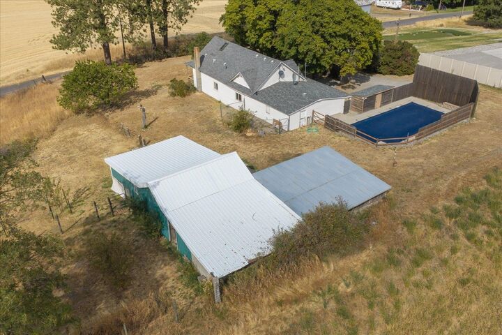 Property Photo:  15110 E Stoughton Rd  WA 99036 