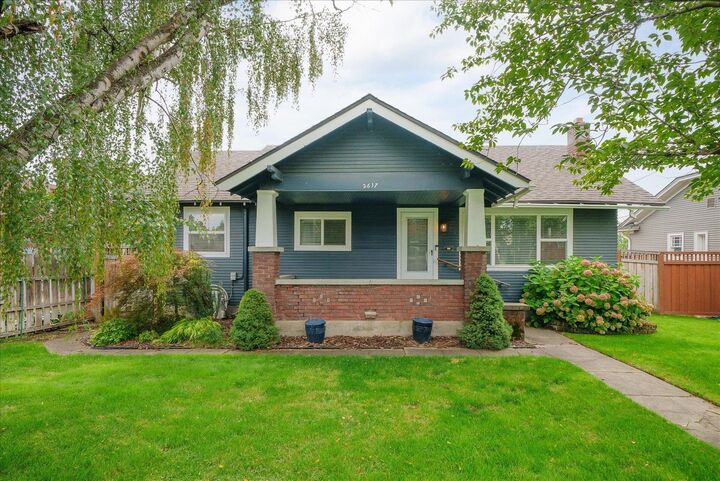 Property Photo: 2617 W Fairview Ave WA 99205
