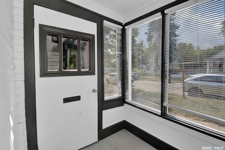 Property Photo:  310 J Avenue N  SK S7L 2K2 