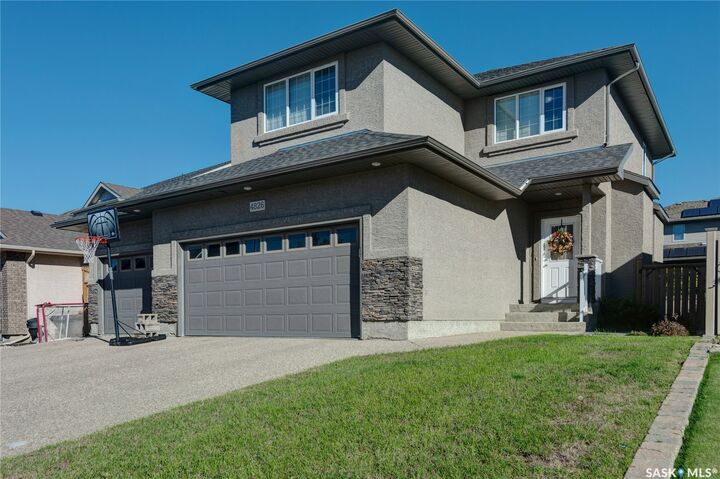 Property Photo:  4826 Mazinke Crescent  SK S4X 4V1 