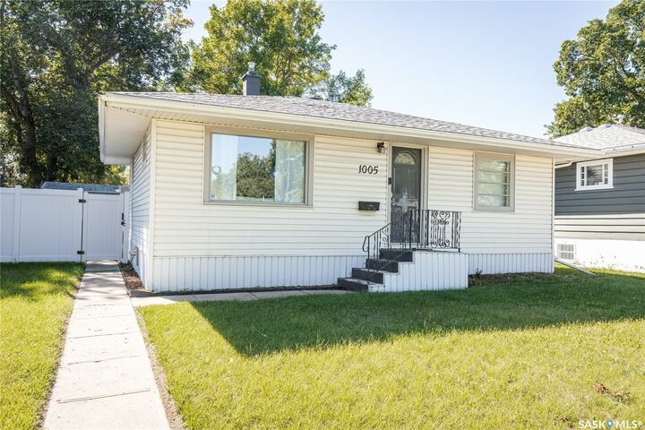 Property Photo:  1005 Coteau Street W  SK S6H 5G3 