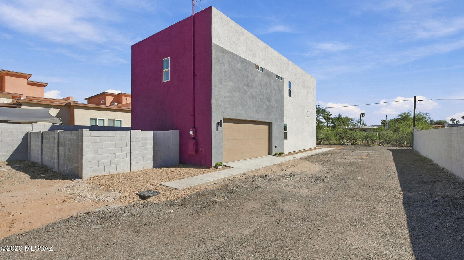 Property Photo:  120 E Yavapai Road  AZ 85705 