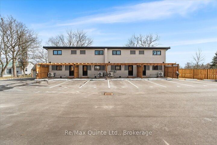 Property Photo:  865 Old 2 Highway B  ON K9V 5P5 