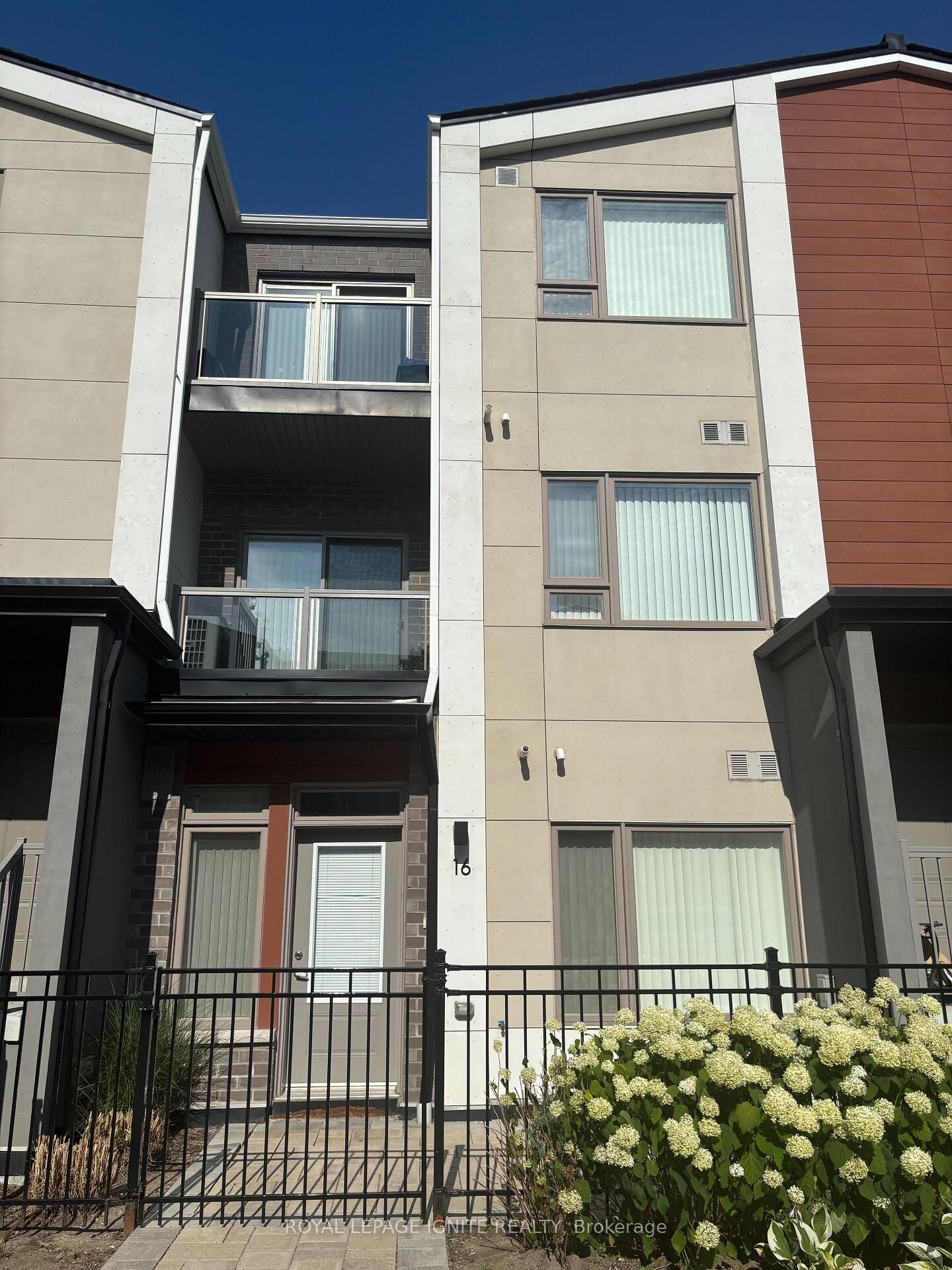 Property Photo:  60 Orchid Place Drive 16  ON M1B 0C4 