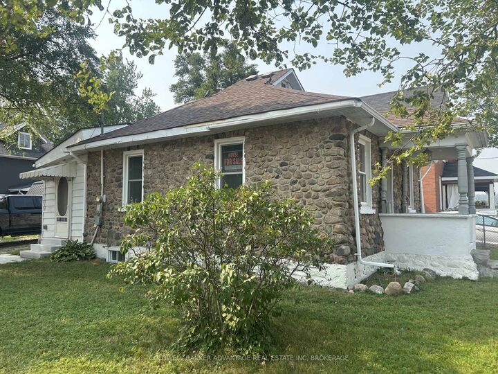 Property Photo: 36 Sanford Street ON L4N 3C2