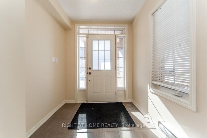 Property Photo:  37 Comfort Way  ON L1N 0K5 