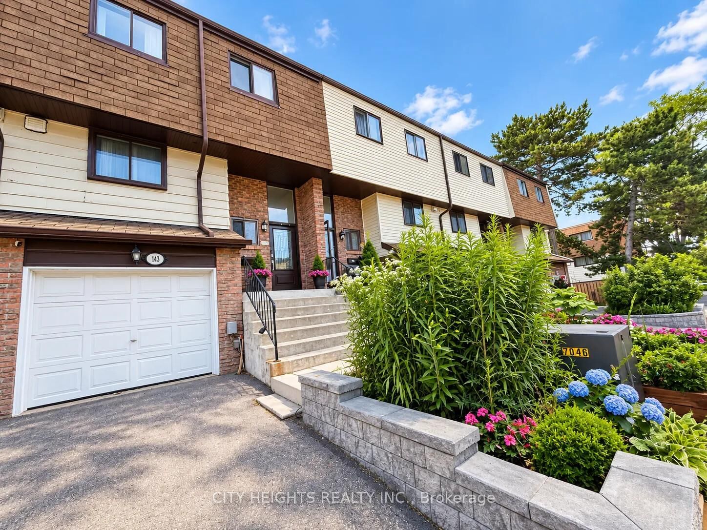 Property Photo:  180 Mississauga Valley Boulevard 143  ON L5A 3M2 