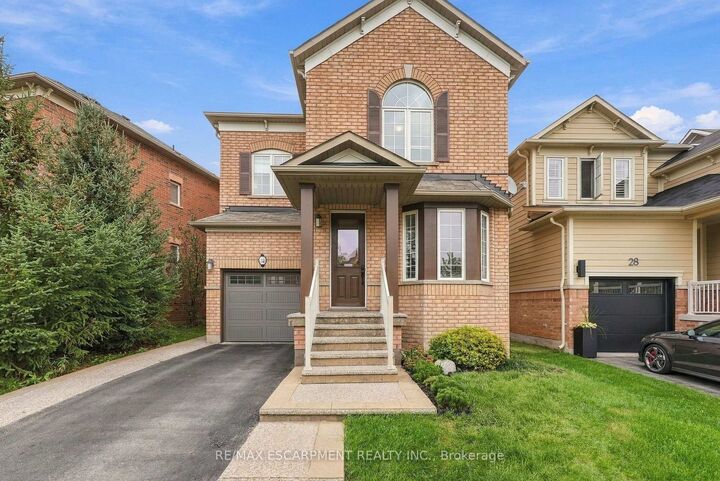 Property Photo:  32 Wimberly Avenue  ON L8B 0R9 