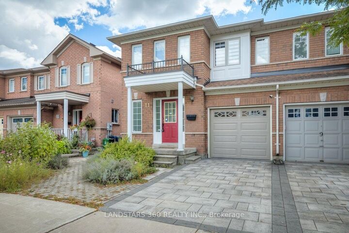 Property Photo: 11 Wilket Creek Road ON M3C 4A1