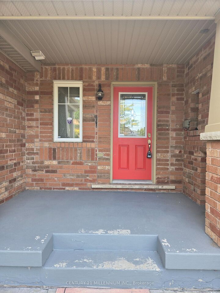 Property Photo: 828 Herman Way ON L9T 7B1