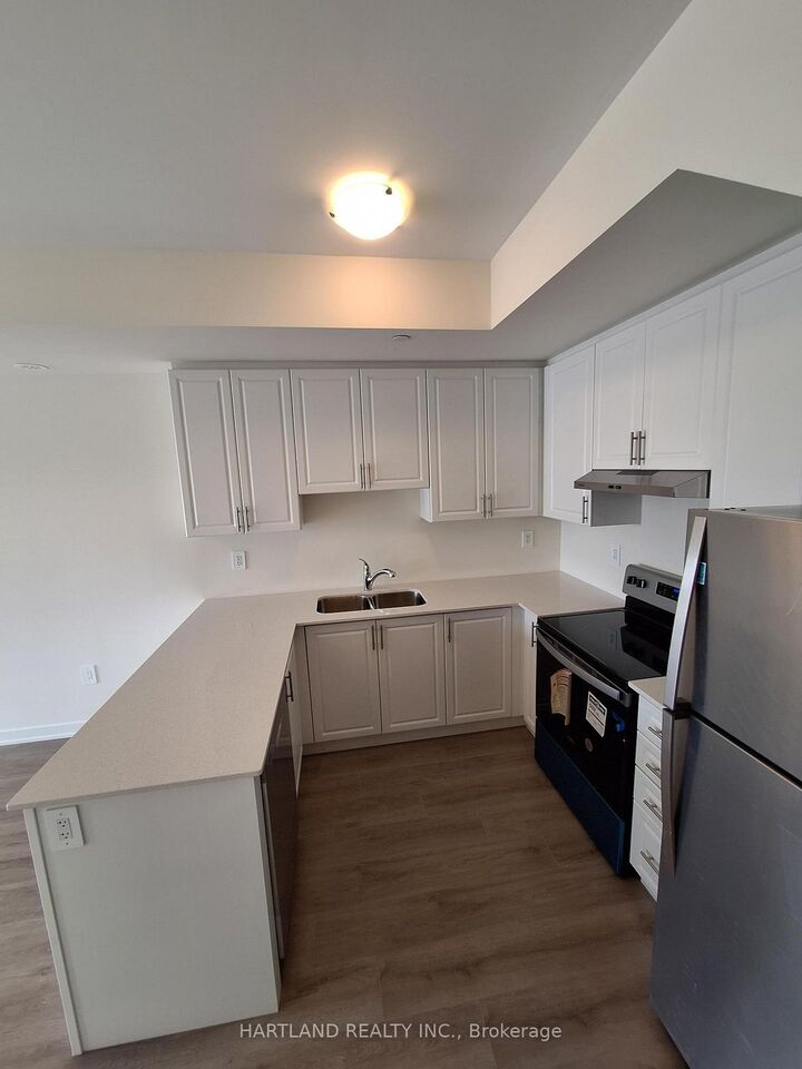 Property Photo:  1695 Dersan Street 304  ON L1X 0S9 