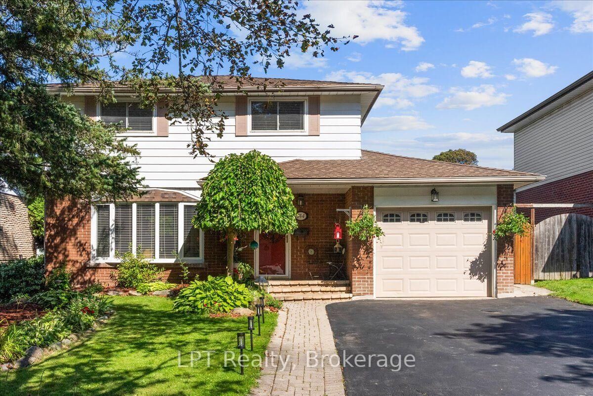 Property Photo:  514 Oakwood Avenue  ON L1G 2R2 