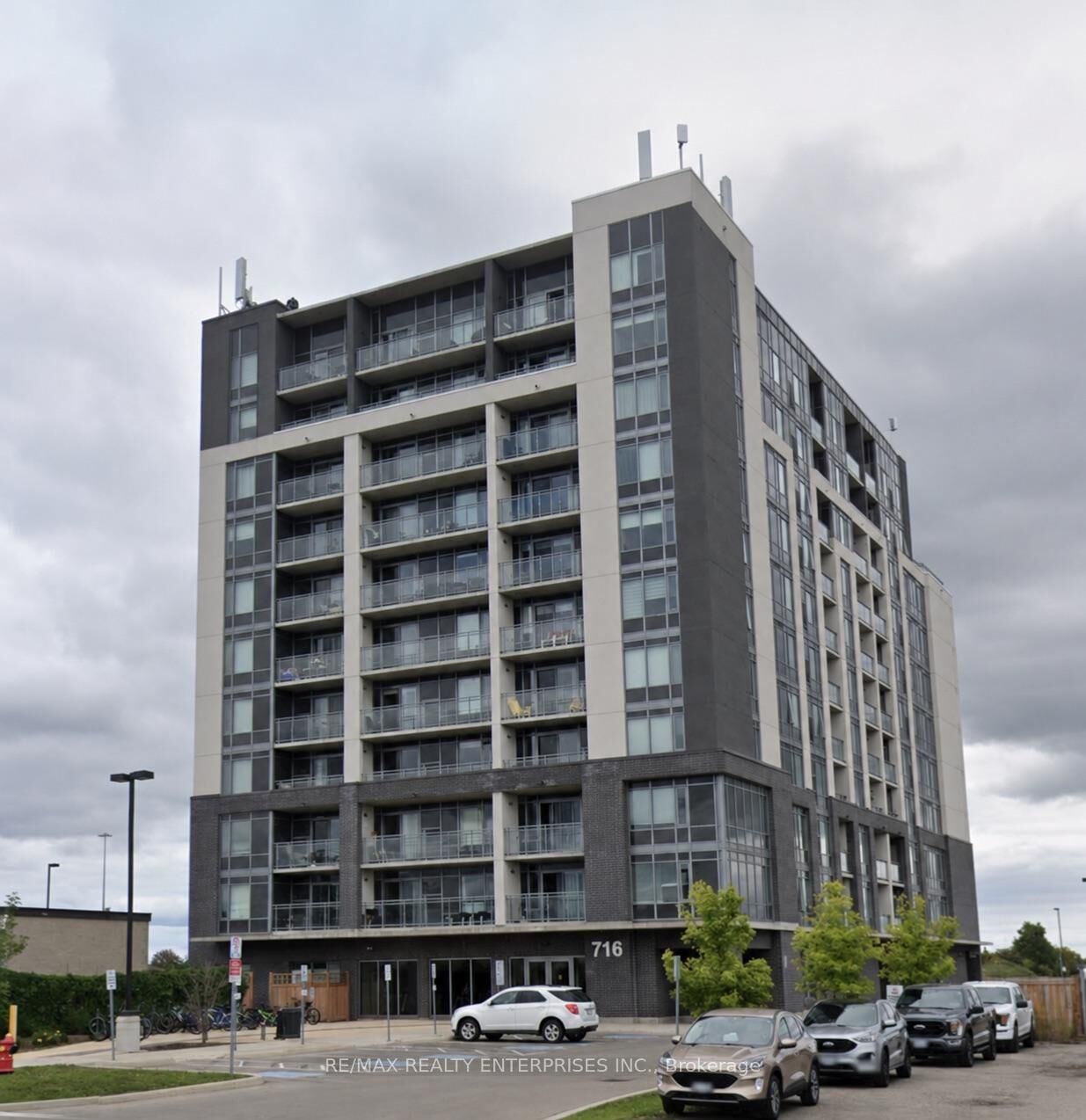 Property Photo:  716 Main Street E 502  ON L9T 3P6 