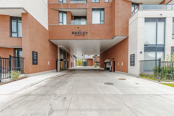 Property Photo:  3100 Keele Street 540  ON M3M 0E1 
