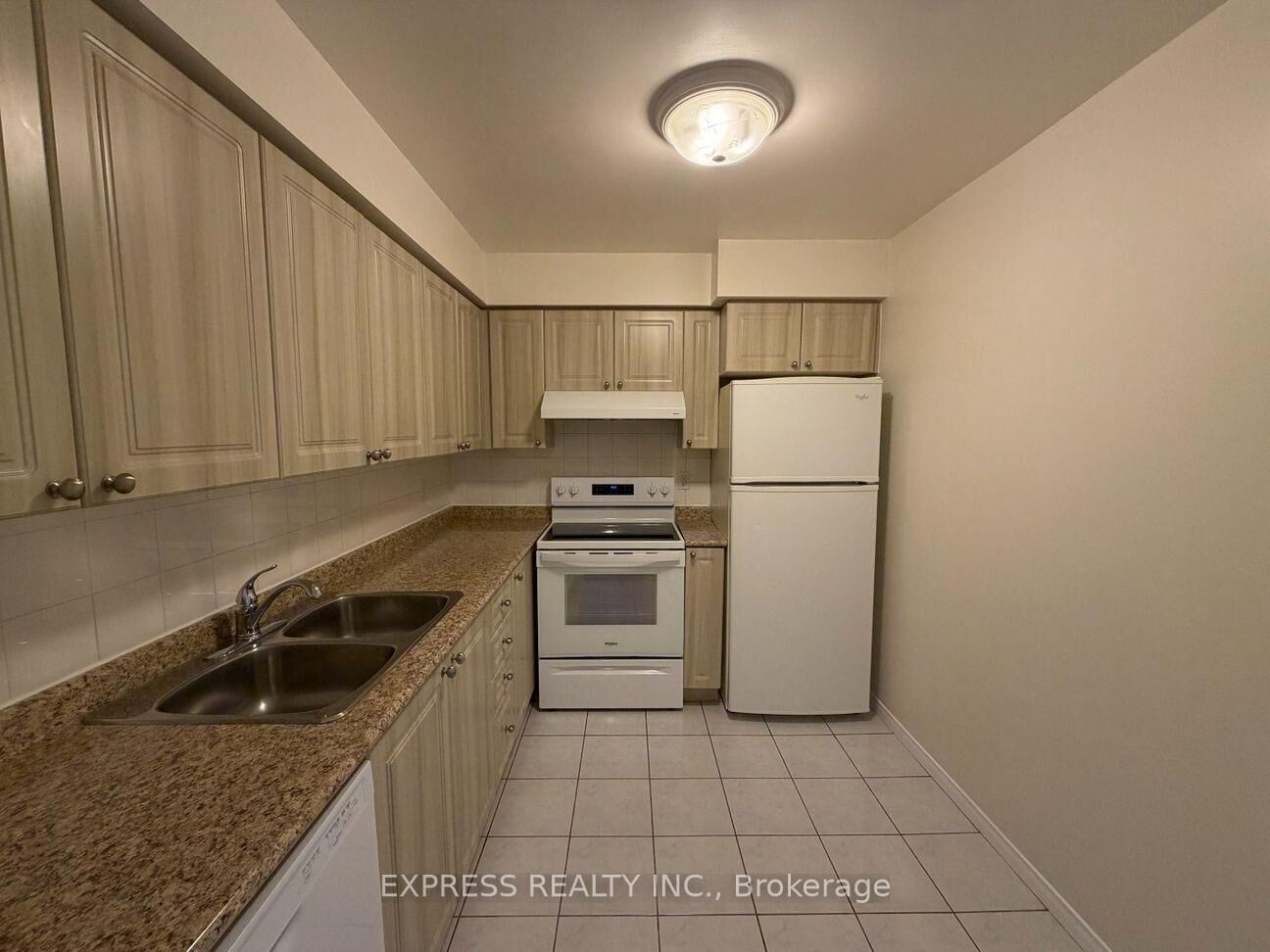 Property Photo:  29 Pemberton Avenue 609  ON M2M 4L5 