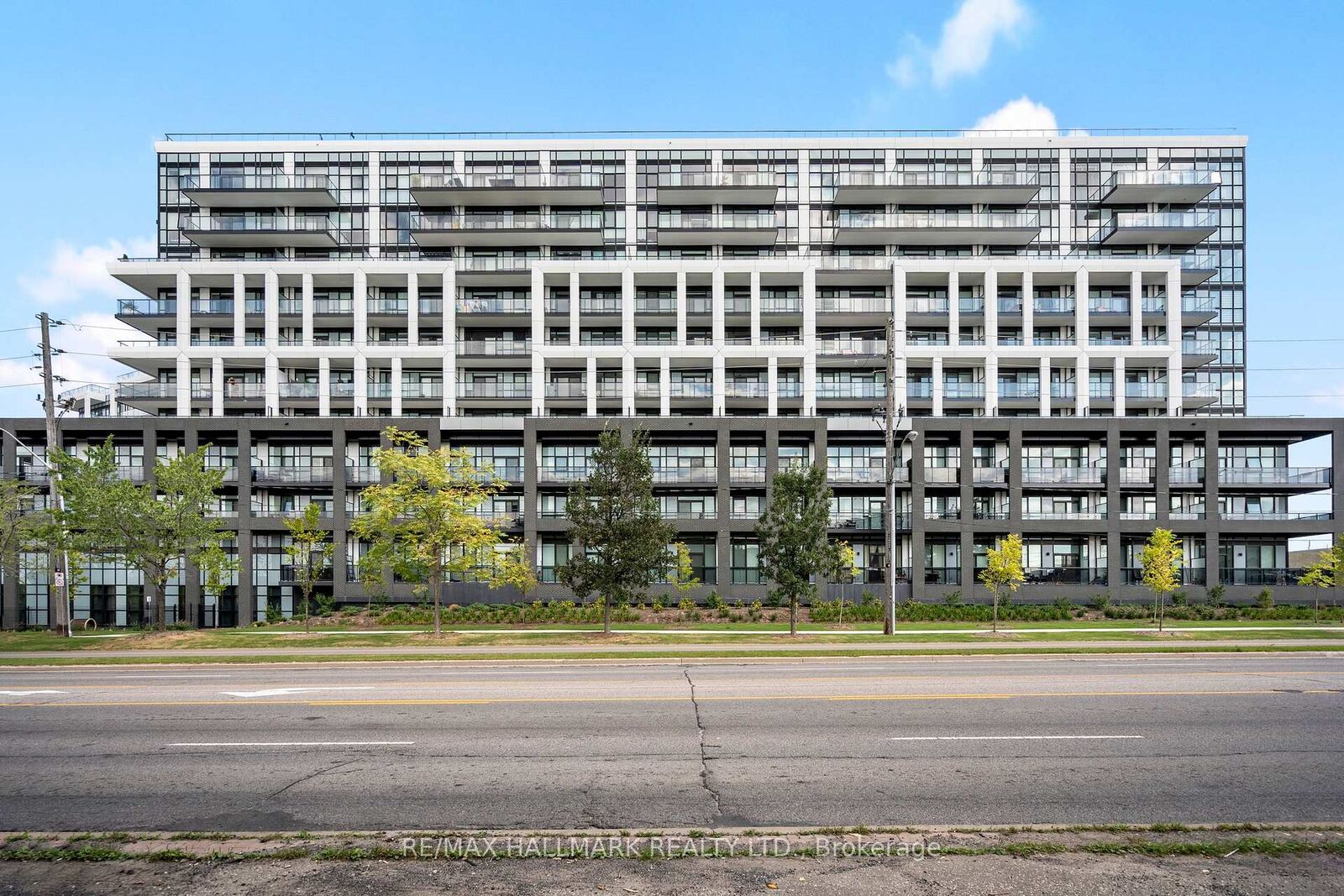 Property Photo: 50 George Butchart Drive 118 ON M3K 0C9