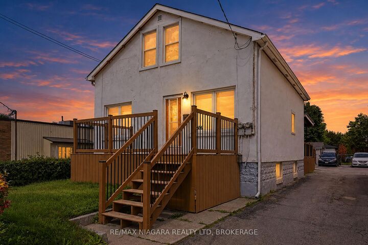 Property Photo:  509 Lincoln Street  ON L3B 4N9 