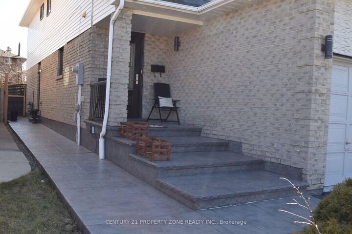 Property Photo:  3200 Osbourne Road Basement  ON L5L 4A2 