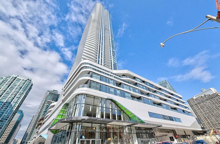 Property Photo:  28 Freeland Street 2502  ON M5E 0E3 