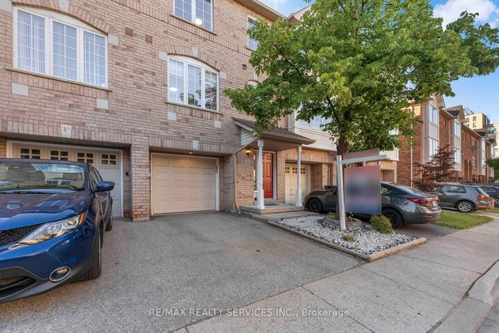Property Photo:  80 Acorn Place 69  ON L4Z 4E1 