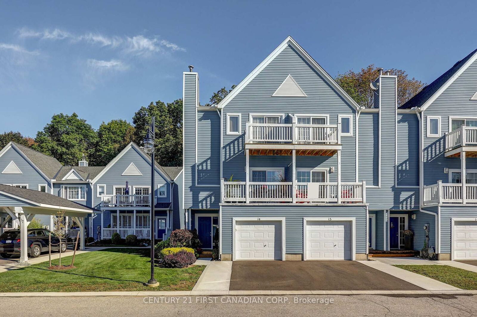 Property Photo:  374 Front Street 14  ON N5L 1E9 