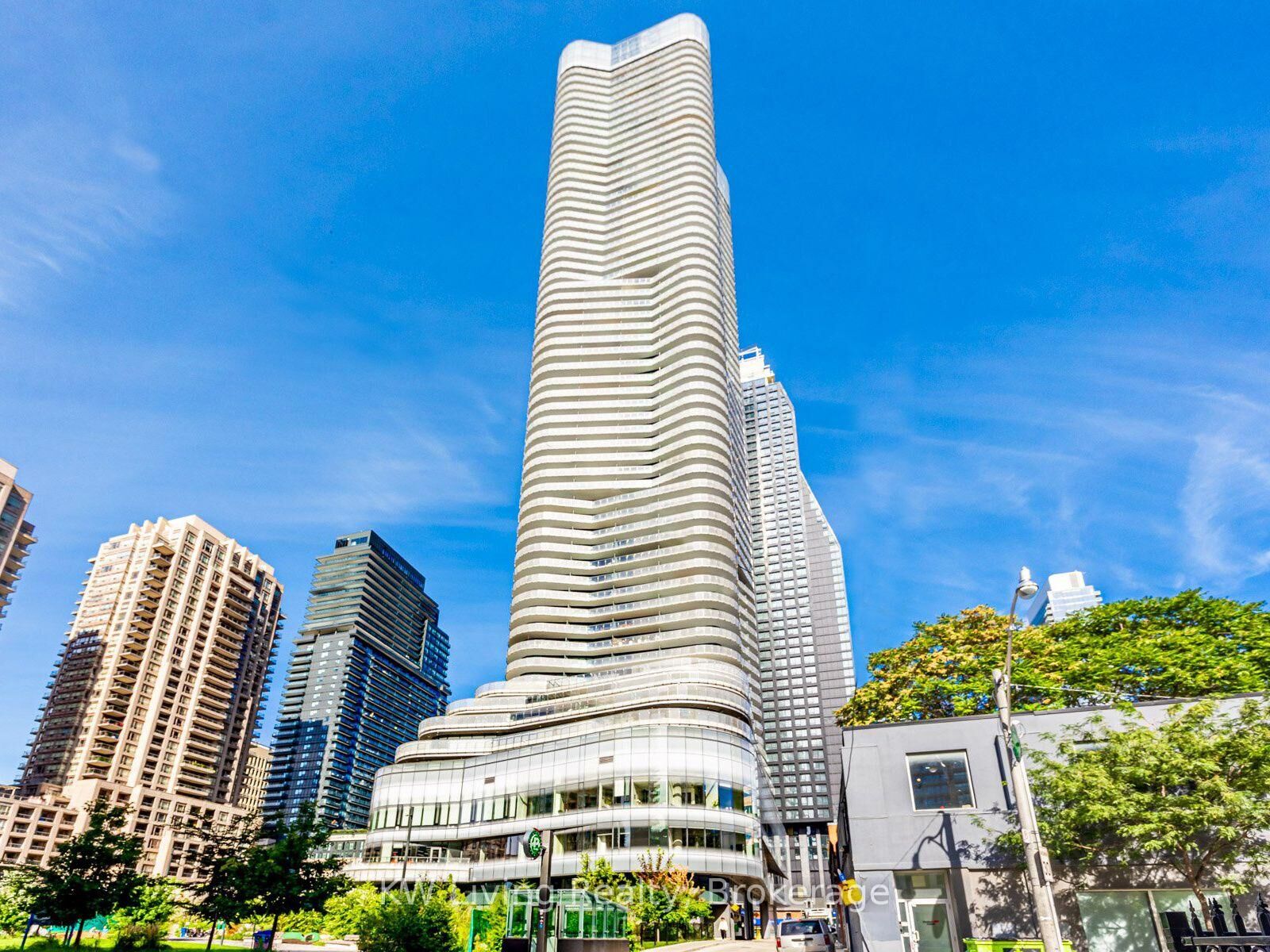 Property Photo: 11 Wellesley Street 4309 ON M4Y 1E8