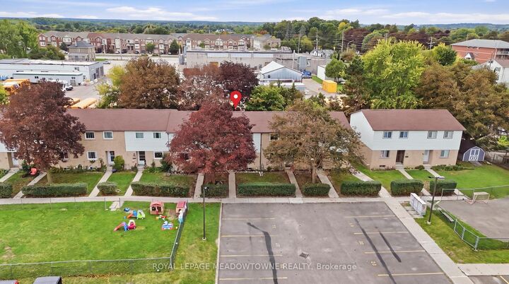 Property Photo: 59 Maple Avenue 36 ON L7G 1X8