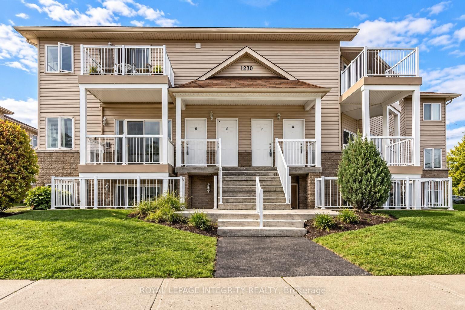 Property Photo:  1230 Marenger Street 5  ON K1C 1S2 