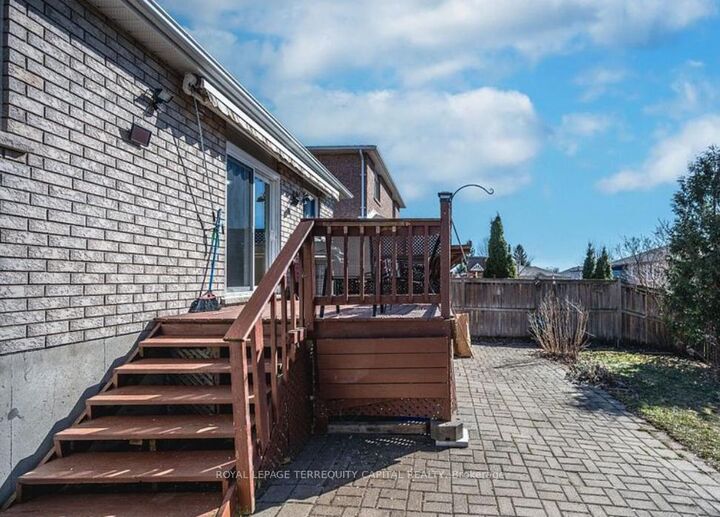 Property Photo:  68 Bird Street Lower  ON L4N 0X3 
