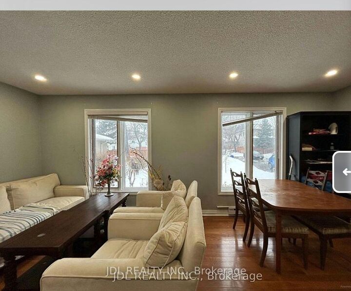 Property Photo:  110 Robinson St Street Unit A Main Floor  ON L3P 1P1 